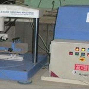 Flexure toughness test on Steel Fibre Reinforced Concrete